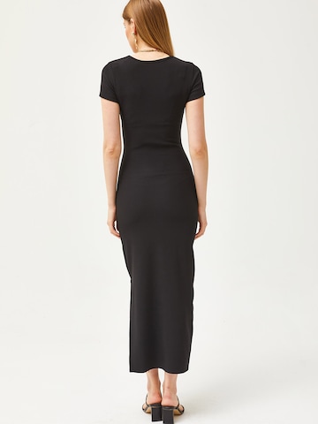 olalook Šaty – černá