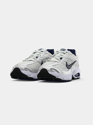 Nike Sportswear Ниски маратонки 'AIR MAX MOTO 2K' в бяло