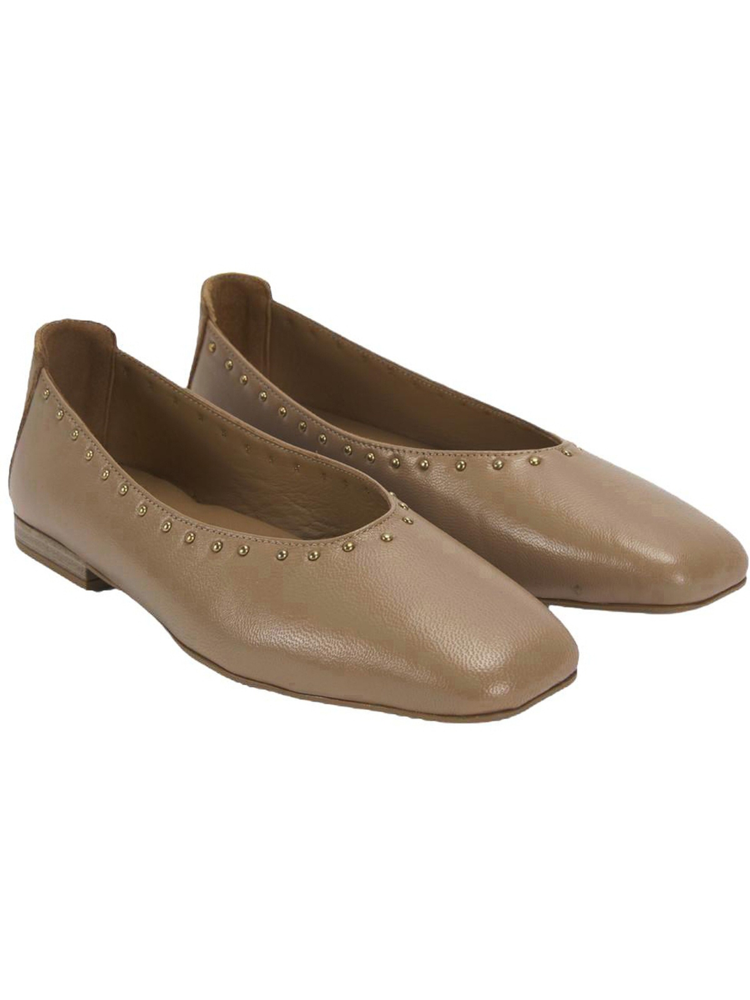 Desa Ballet Flats in Green