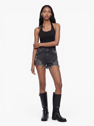 Top 'Gemma' de la studioselect pe negru