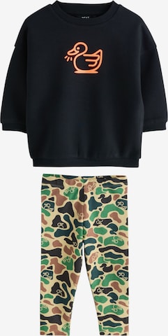 Next Setti värissä vihreä: etupuoli