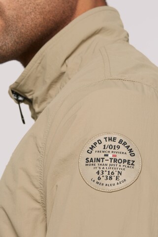 CMPD Nylon-Blouson mit Stehkragen in Braun