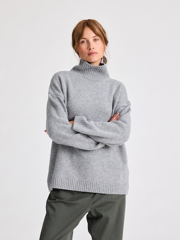 Gai+Lisva Sweater ' Mandie ' in Grau: Vorderseite