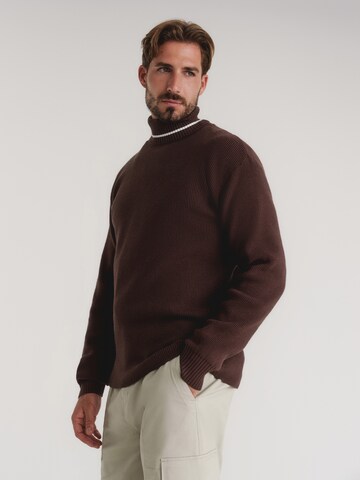 TRAPP Sweater in Brown