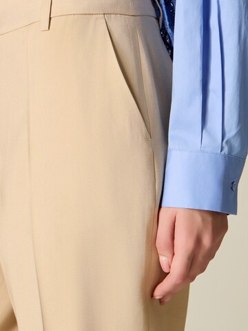 oltre - Acampanado Pantalón en beige