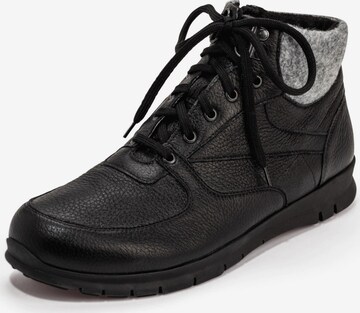 VITAFORM Boots in Black: front