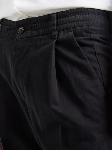 DRYKORN Regular Pleated Pants 'CHASY' in Black