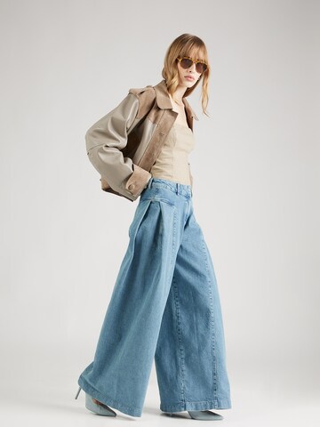 Wide leg Jeans de la REMAIN pe albastru