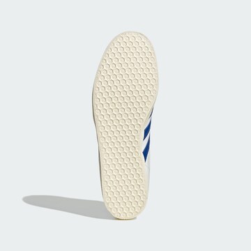 Baskets basses 'Gazelle' ADIDAS ORIGINALS en blanc