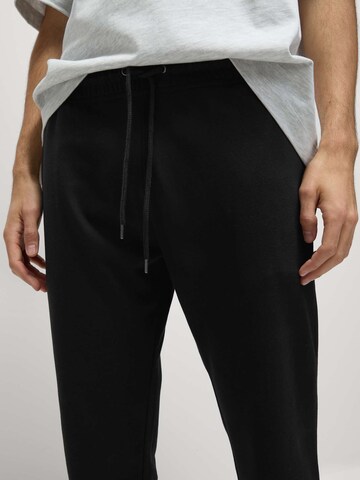 Regular Pantalon Marks & Spencer en noir : devant