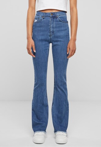 Karl Kani Regular Jeans in Blue: front