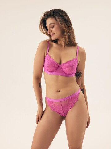 Classico Reggiseno 'Soft-BH Ocrissa, Stickerei, florale Spitze' di ESOTIQ in rosa