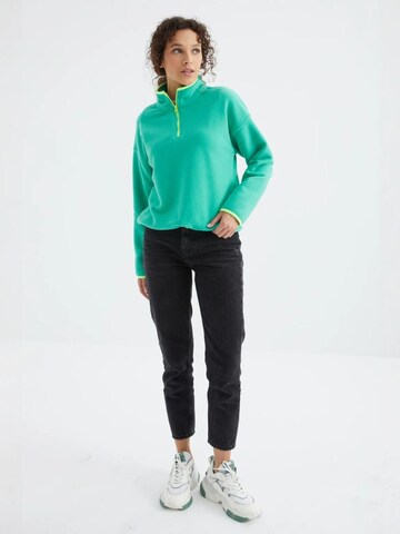 Tommy Life Sweatshirt in Green