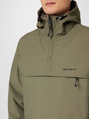 Carhartt WIP Демисезонная куртка в Зеленый