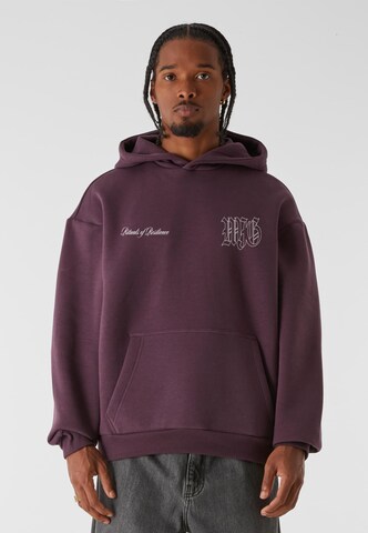 MJ Gonzales Sweatshirt 'Resilence Rituals ' in Braun: Vorderseite