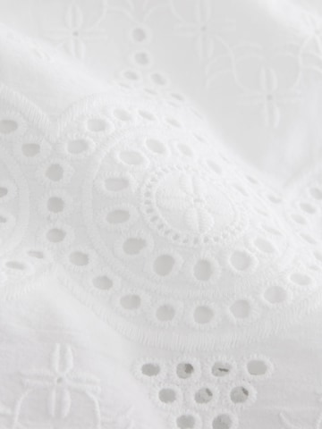Robe Next en blanc