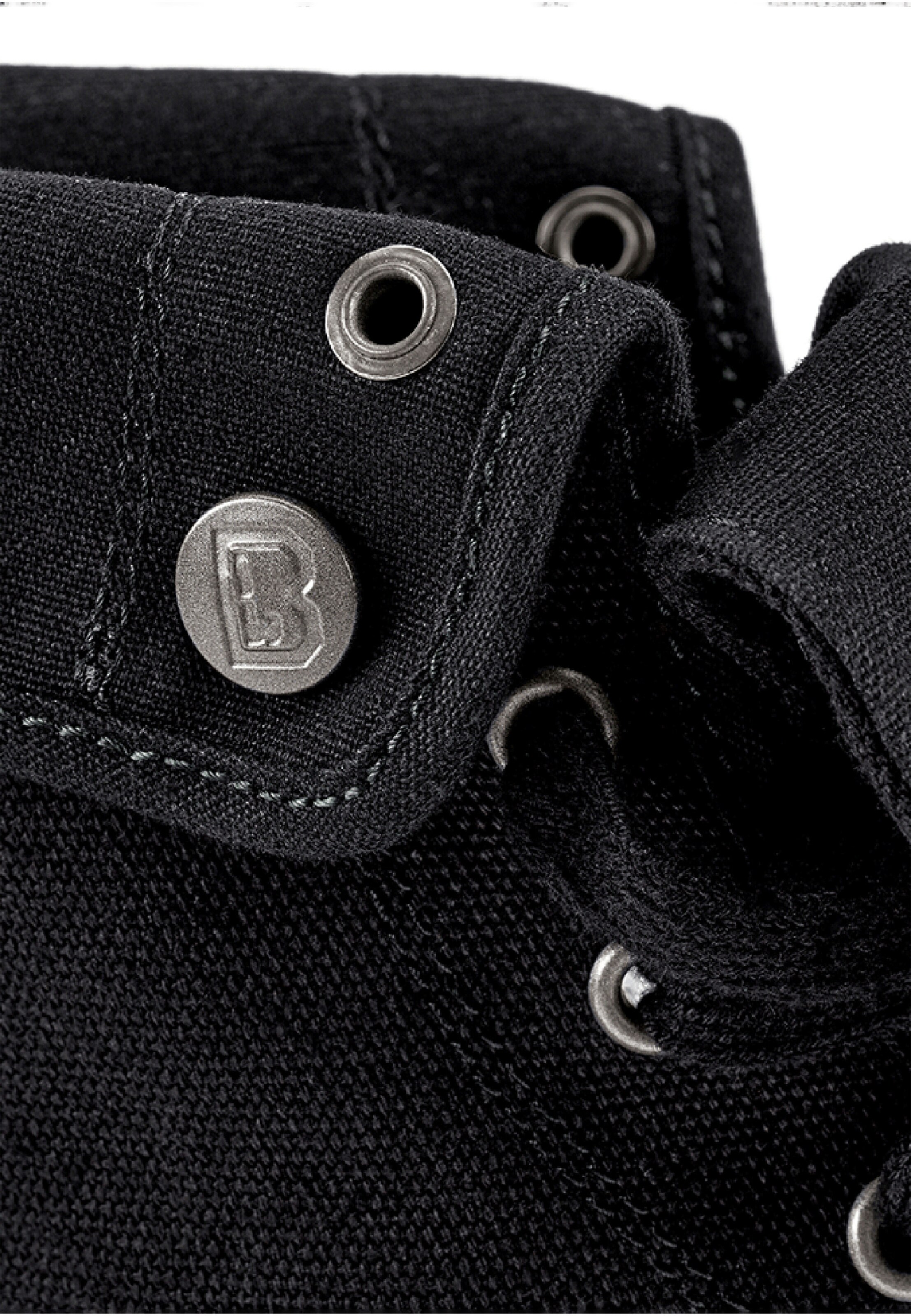 Sneaker alta di Brandit in nero