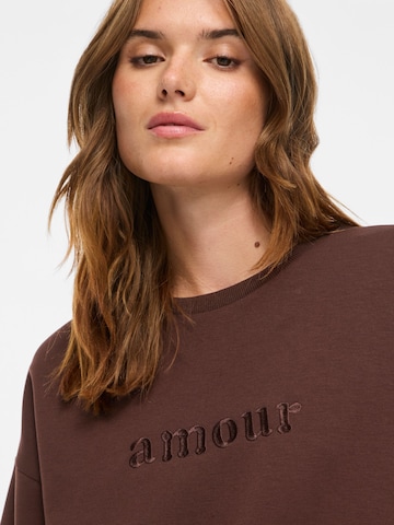 Sweat-shirt 'SANDY' VILA en marron