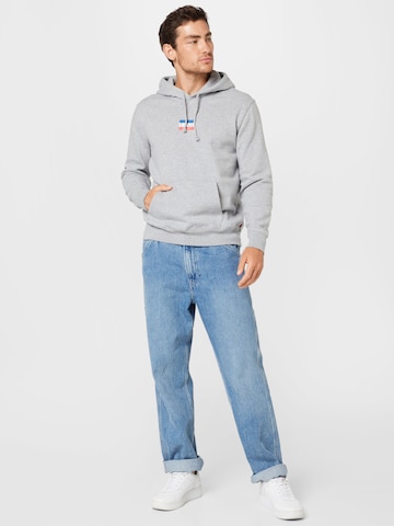 LEVI'S ® Sweatshirt 'Standard Graphic Hoodie' in Grijs