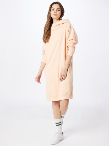 Robe 'JiliaAK A' Alife and Kickin en rose