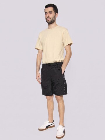 EDWIN Baggy Bukser 'Lynton Short Black' i sort: forside