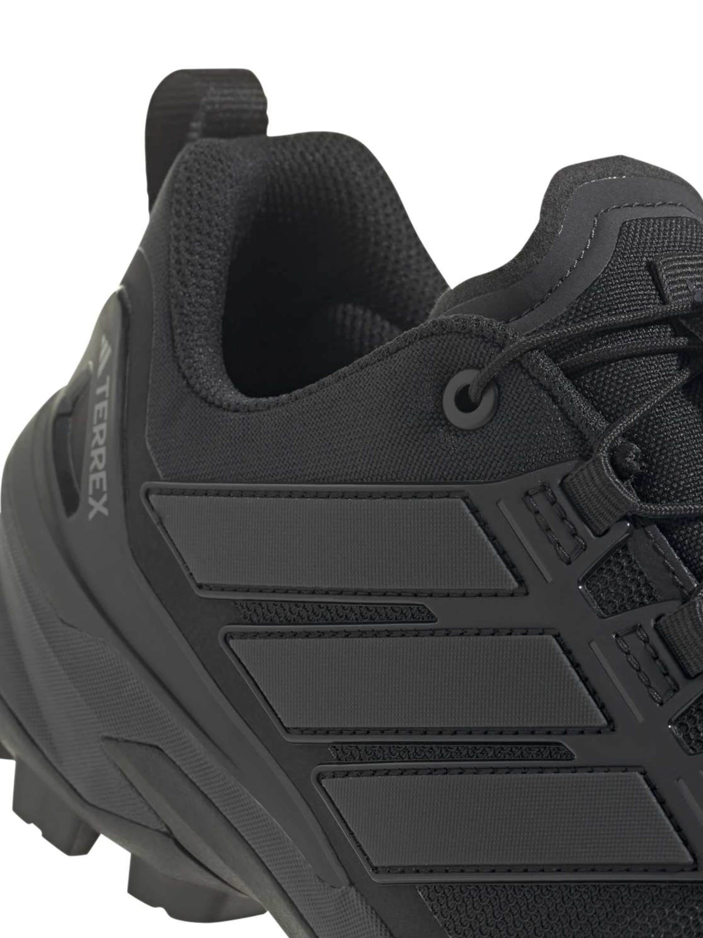 Chaussure basse 'Skychaser' ADIDAS TERREX en noir
