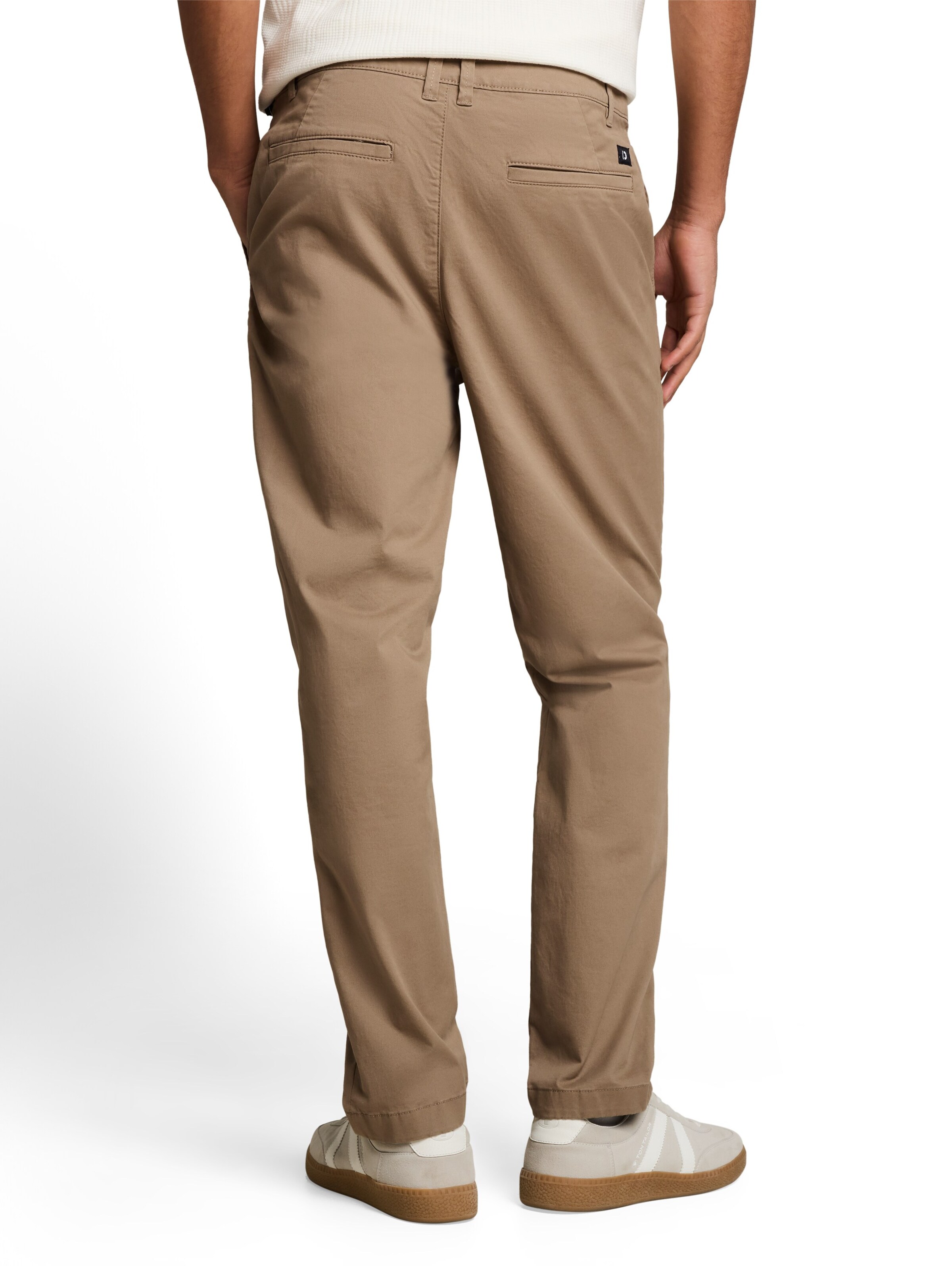 Loosefit Pantalon chino TOM TAILOR DENIM en marron