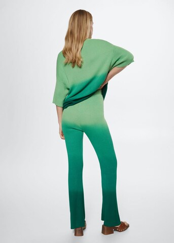 évasé Pantalon MANGO en vert