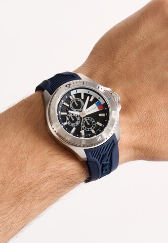 Montre à affichage analogique NAUTICA en bleu : devant