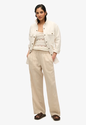 Superdry Regular Trousers in Beige
