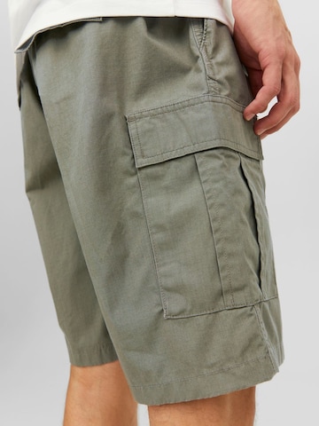 JACK & JONES Regular Cargo Pants in Green