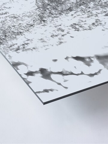 Liv Corday Bild 'Splashing' in Grau
