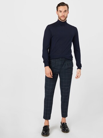 BURTON MENSWEAR LONDON Regular Pleat-Front Pants in Blue