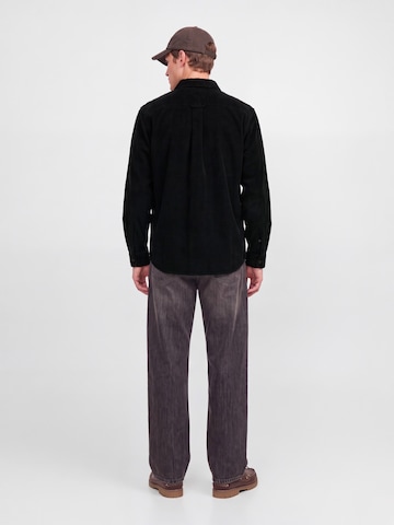JACK & JONES - Ajuste regular Chaqueta de entretiempo 'JJZAC' en negro