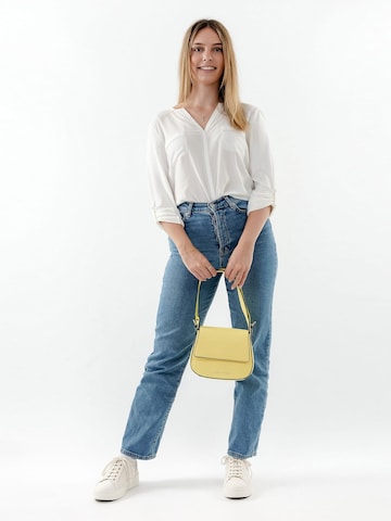 Suri Frey Shoulder Bag ' SFY SURI FREY X ALEXANDER ' in Yellow: front