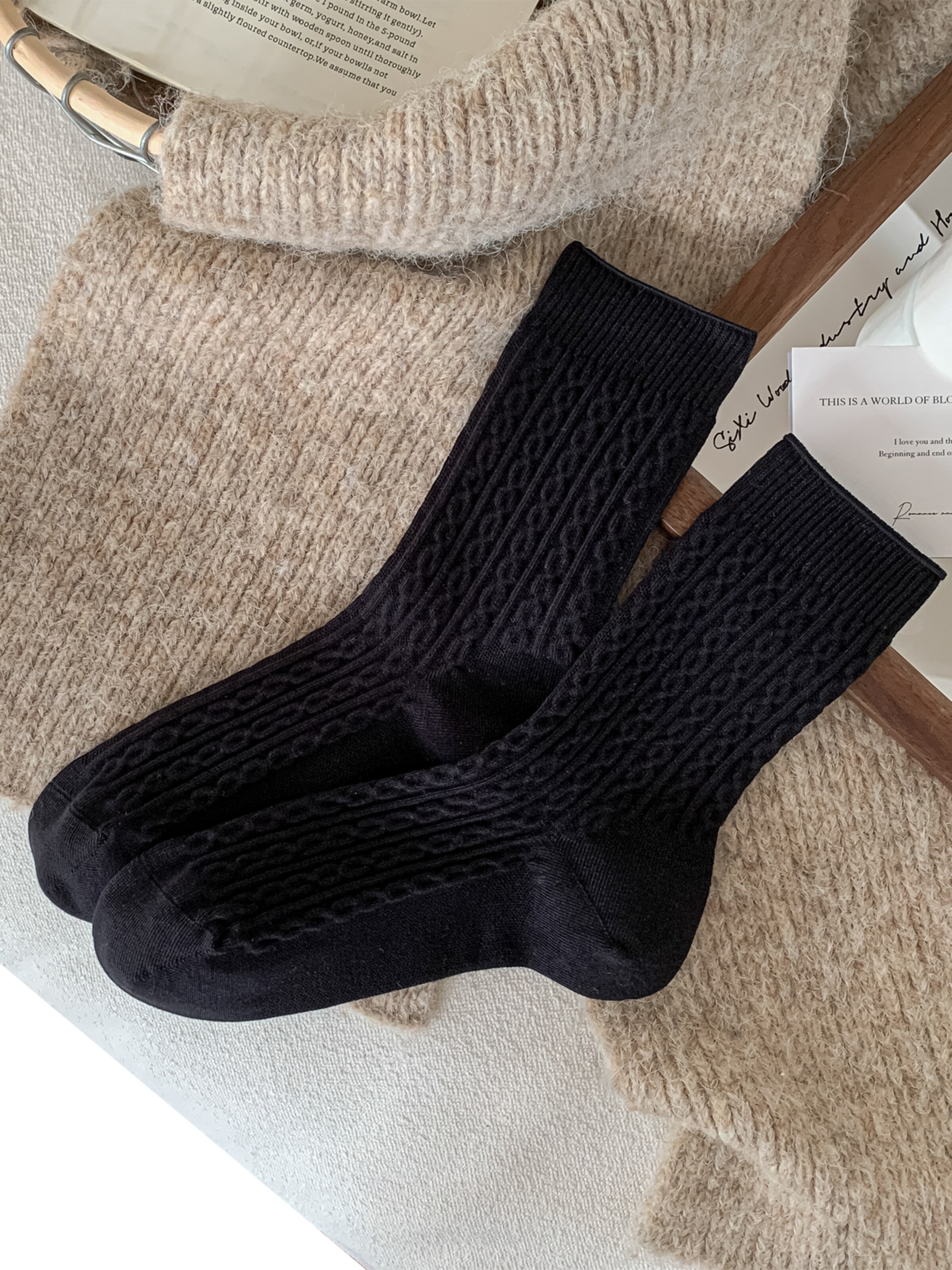 Millo Socks 'Cosy Twist' in Black