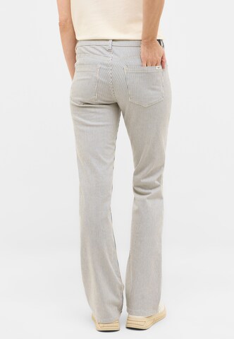 MUSTANG Bootcut Jeans in Weiß