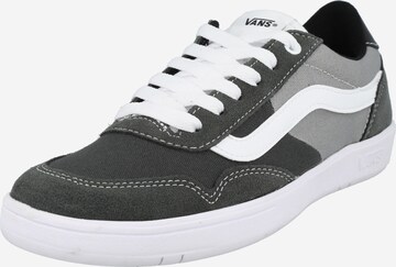 Baskets basses 'Cruze' VANS en gris : devant