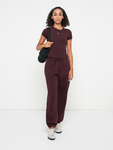 Effilé Pantalon 'Phoenix Fleece' Nike Sportswear en rouge