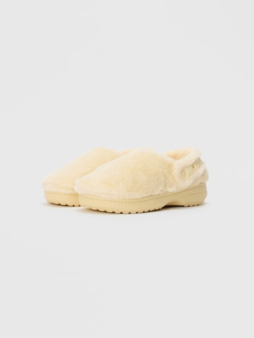 Crocs Puukengät & Crocs-jalkineet 'Classic Unfurgettable' värissä valkoinen