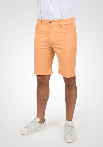 !Solid - regular Vaquero en naranja: frente