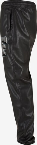 Effilé Pantalon FUBU en noir