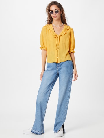 Camicia da donna 'ALISON' di NEW LOOK in giallo