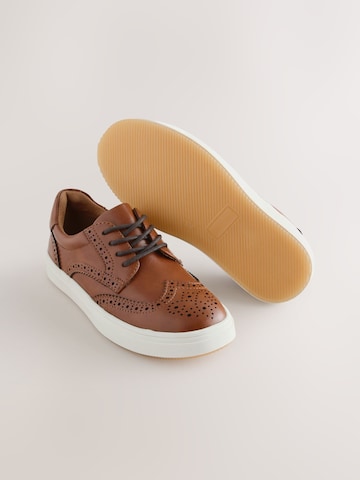 Next Sneaker in Braun