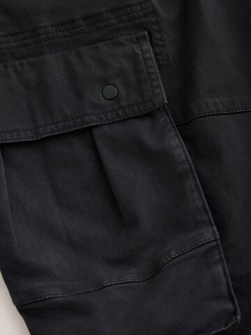 Next Tapered Cargobroek in Zwart