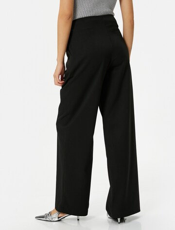 Koton Wide leg Pleat-front trousers in Black
