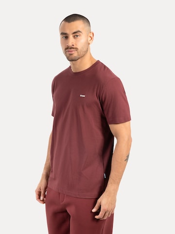 Smilodox Basic T-Shirt Ilyas in Rot