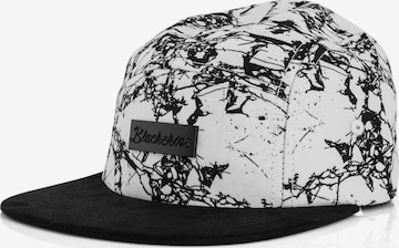 Blackskies Cap 'Fenrir' in Weiß: Vorderseite