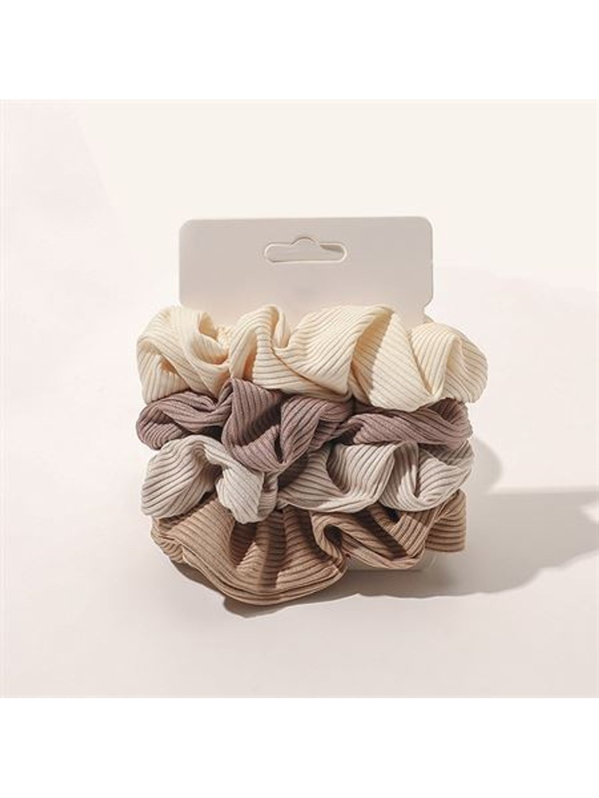Ornamento per i capelli 'SOHO Ivory Scrunchies - set of 4' di soho Hair accesoires in beige