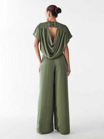 žalia Willa Vienos dalies kostiumas 'Lorella': galas